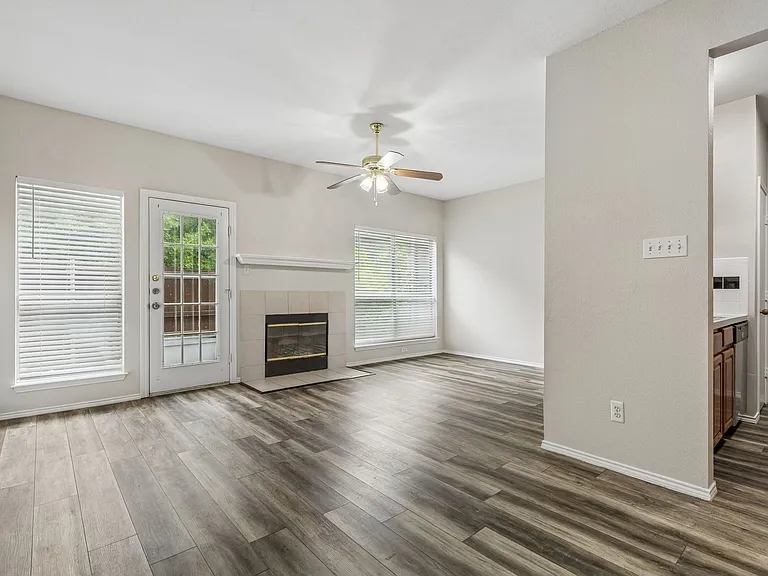 3938 Pickett Pl — Photo 7