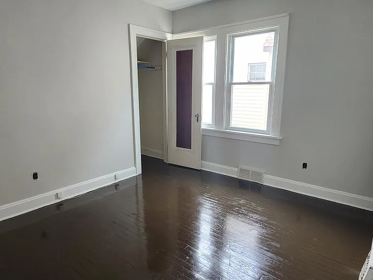 6714 Theota Ave — Photo 16