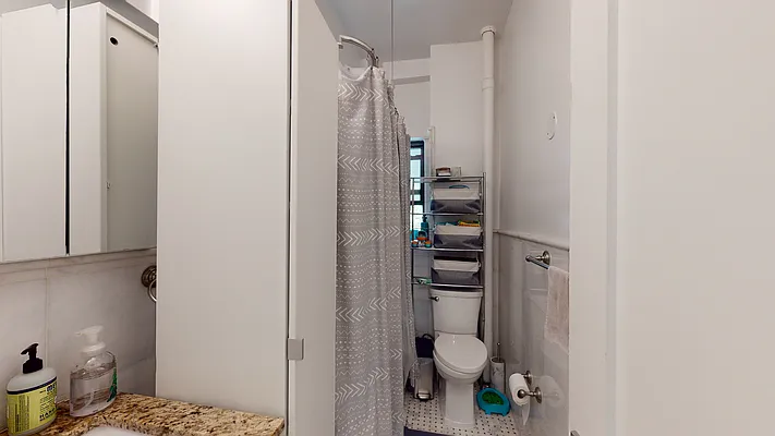 Rented by Bond New York | media 22