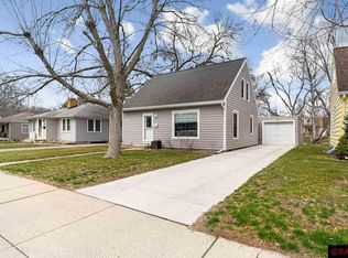 432 Tyler Ave, North Mankato, MN 56003
