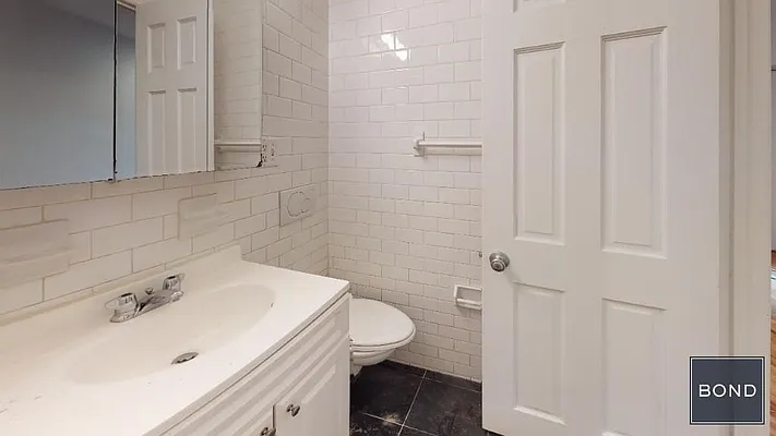 Rented by Bond New York | media 14