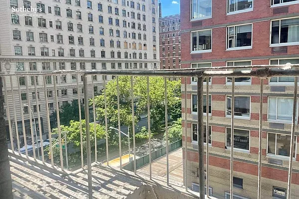 Rented by Sotheby's International Realty | media 13