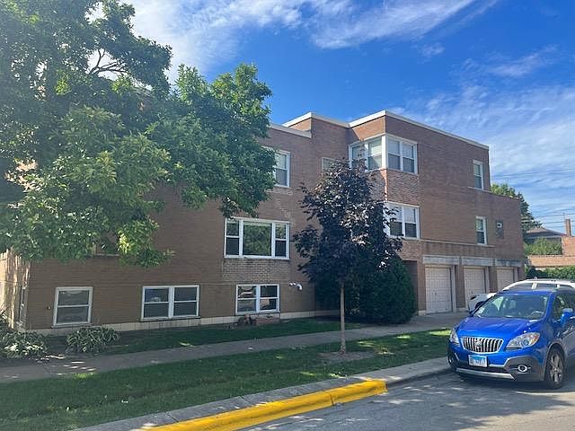 1st image of 1800 Euclid Ave APT 1E