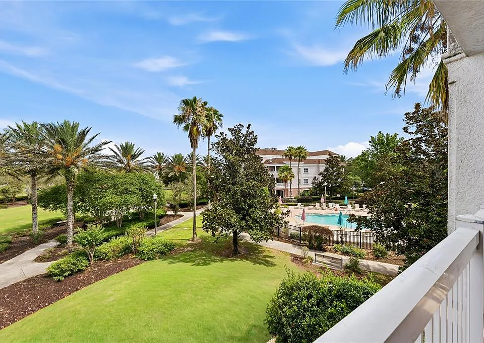 7613 Cabana Ct #304