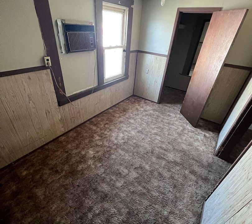 1st image of 115 N 7th St #8