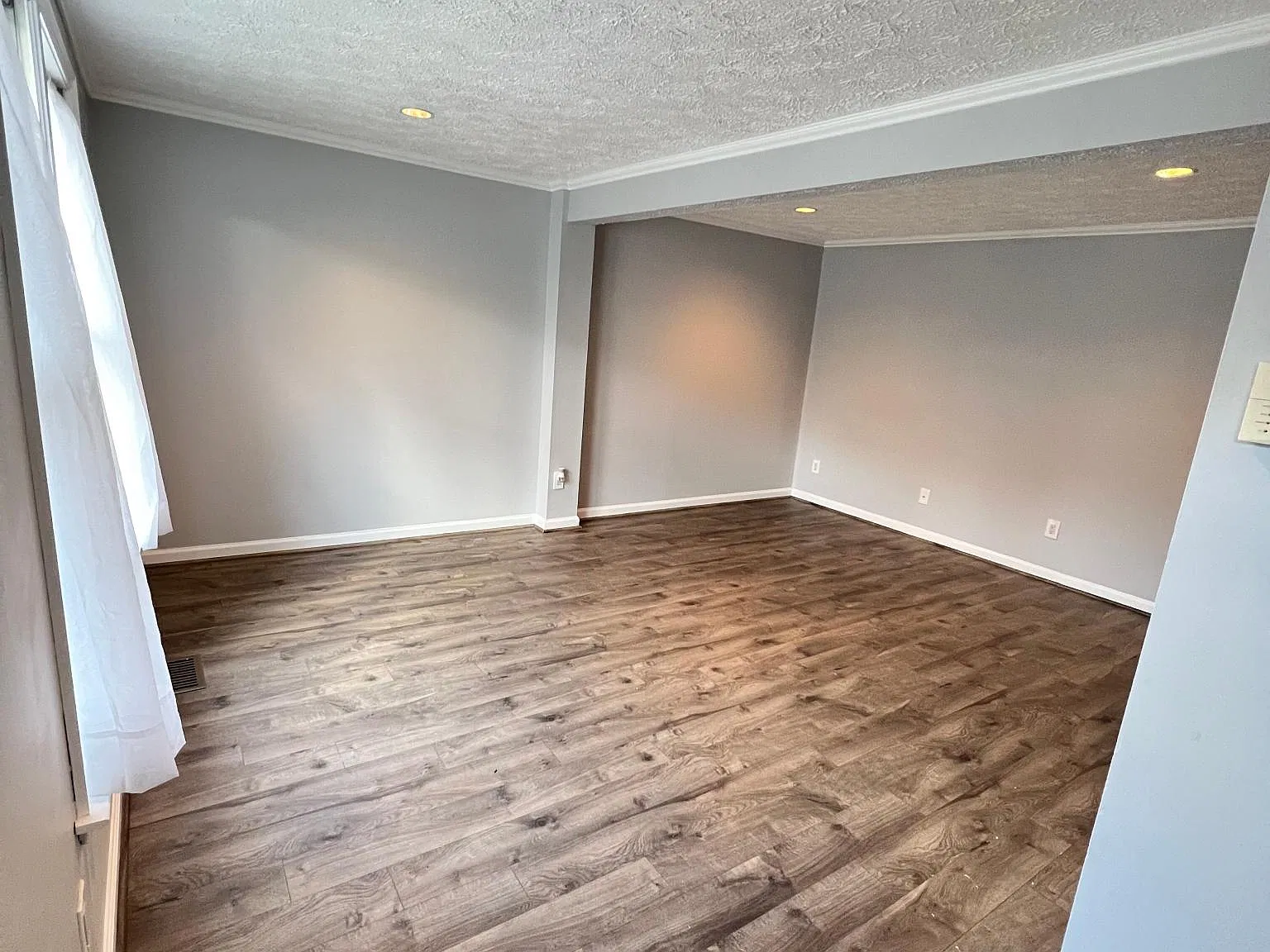 3627 Dorshire Ct — Photo 2