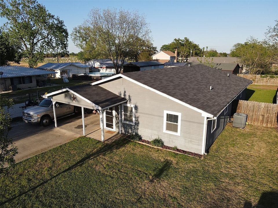411 Summit Ave, Collinsville, TX 76233 MLS 20263037 Zillow