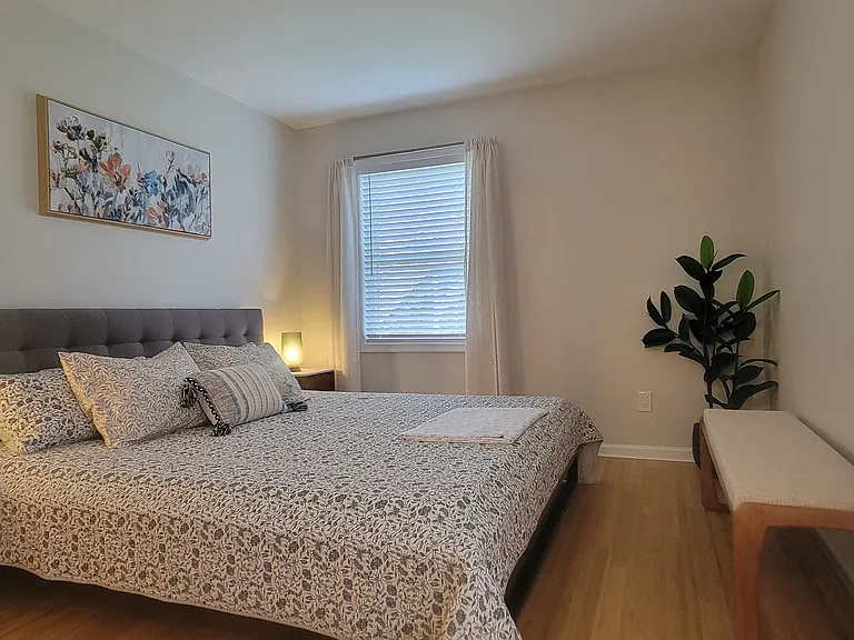 112 Betts St — Photo 13