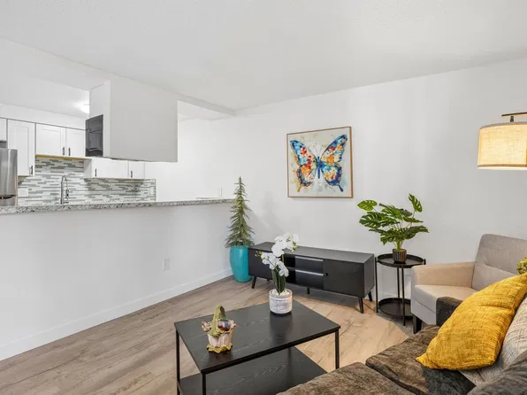 Images Garden View Apartments