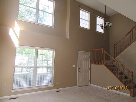 3rd image of 1152 Lakewood Cir