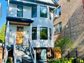 4207 N Damen Ave, Chicago, IL