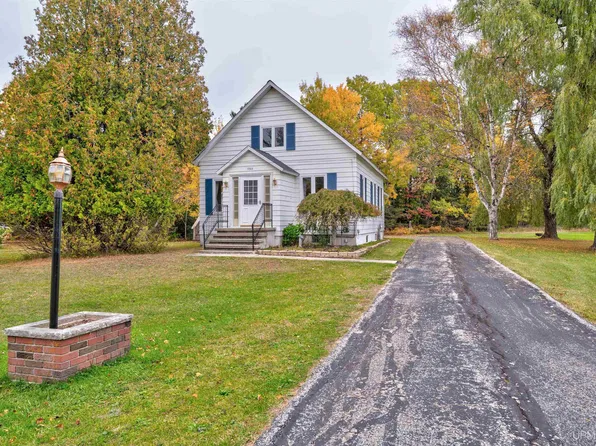 1066 State Rd, Manistique, MI 49854