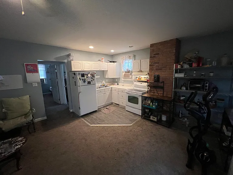 3157 Josephine Street — Photo 3