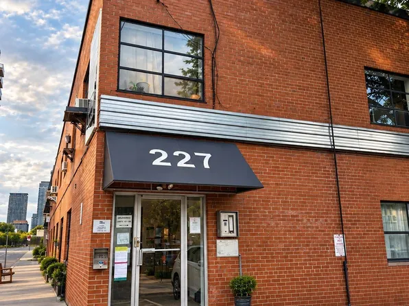 227 Sterling Rd E #202, Toronto, ON M6R 2B2