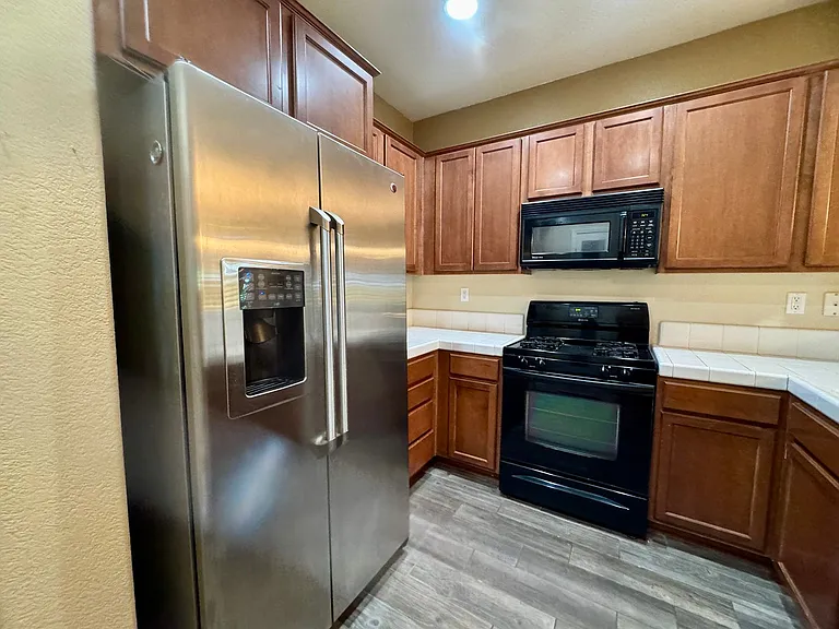 304 Esplanade Cir — Photo 10
