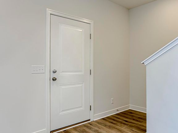3rd image of 12822 S 47th Plz