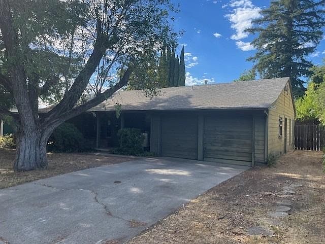 1st image of 1723 El Camino Ave