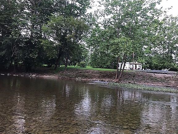 5th image of 2791 Creekside Ln