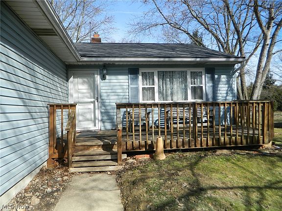 2nd image of 3795 Bramblewood Dr