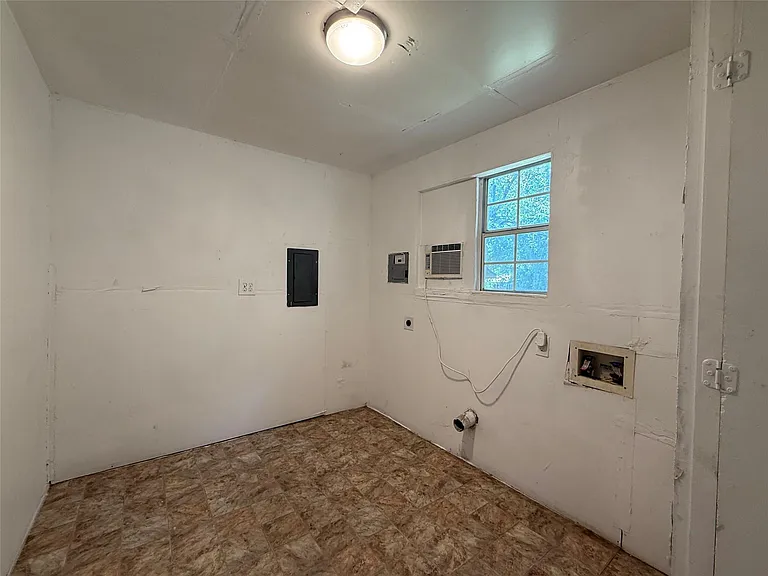 6204 Dove Springs Cir — Photo 14