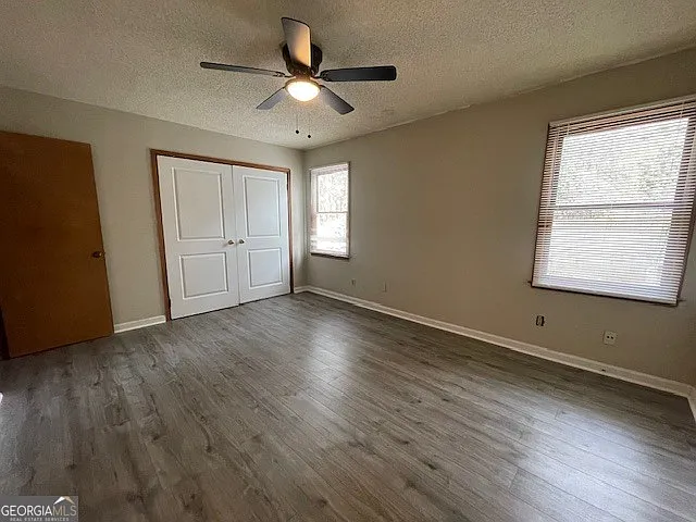 710 Stratford Grn — Photo 8