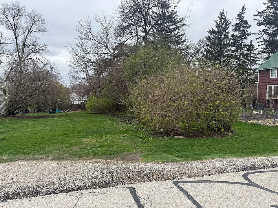 2nd image of 4904 Rose Ave