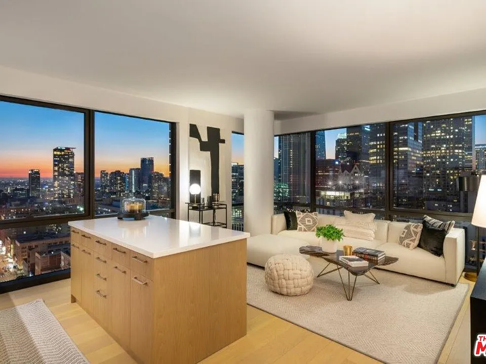 400 S Broadway Ave #809