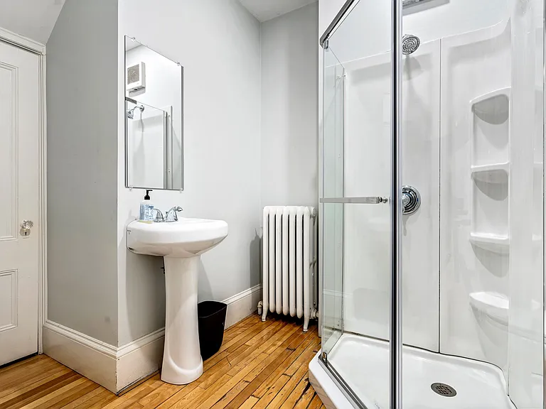 77 William St #1 — Photo 32