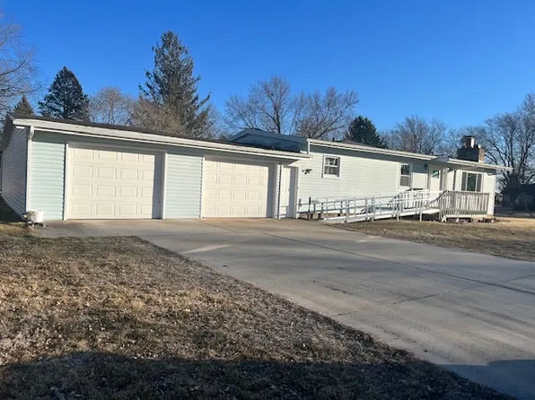 1105 Sunset Dr N, Rock Falls, IL 61071