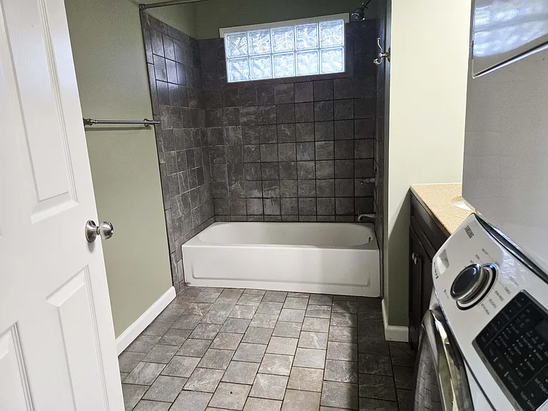 930 S Henderson St #1 — Photo 7