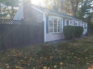 6 Beverly Cir, Smithfield, RI 02828