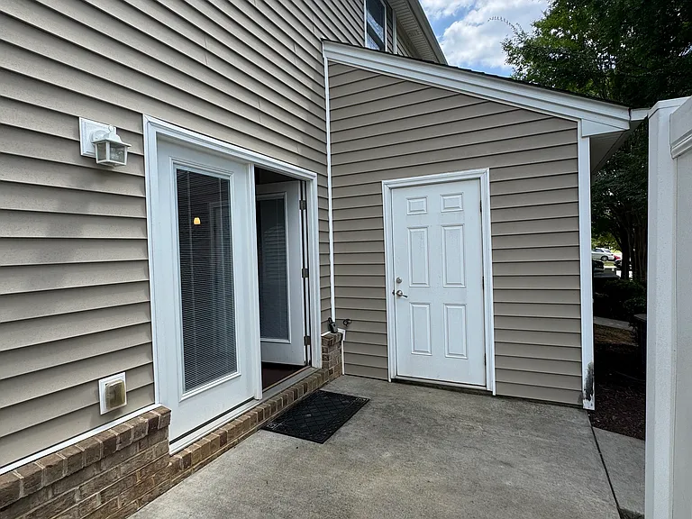 207 Portico St — Photo 13