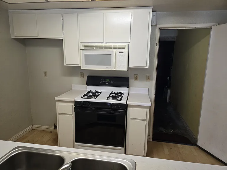 1460 Kendall Dr #5 — Photo 3
