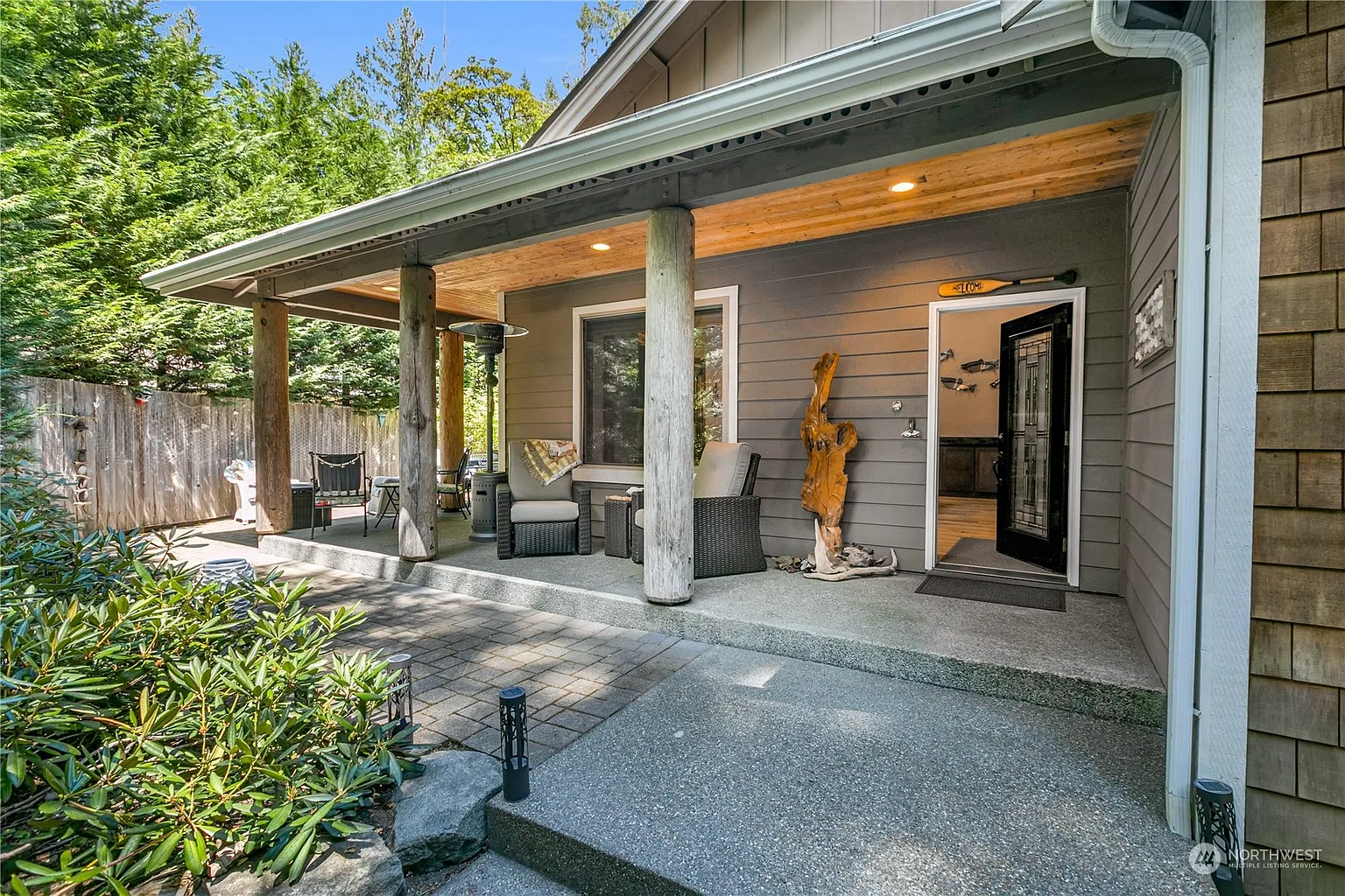 113 E Liberty Road photo 1