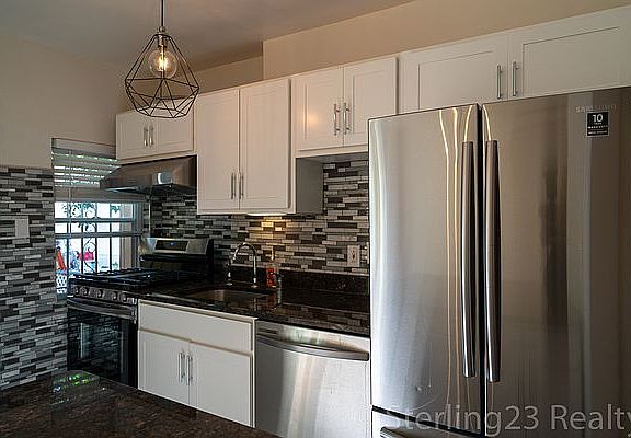 4th image of 2270 24th St