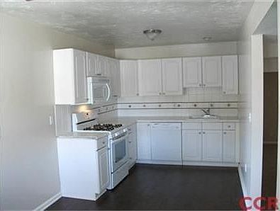 3rd image of 1547 S Thornburg St