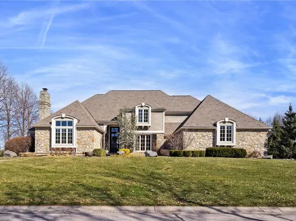 12205 Buena Vista St, Leawood, KS 66209