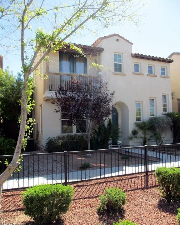 Front View. Overlooks 48th Street Greenbelt/park
