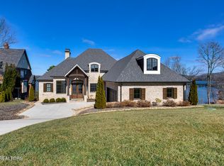 298 Cypress Pointe Dr, Lenoir City, TN 37772