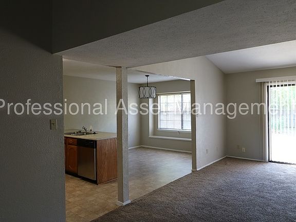 3rd image of 421 Rainier St