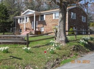 899 Teel Rd, Beckley, WV 25801