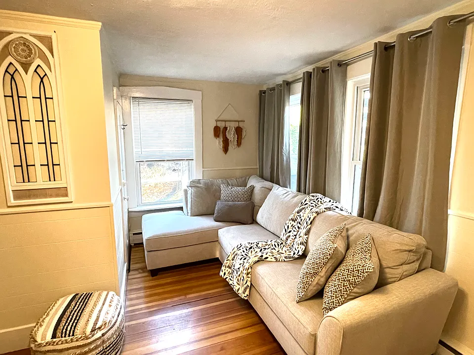 91 Central St #2