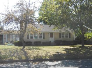 15 Gilrain Ter, Northampton, MA 01062