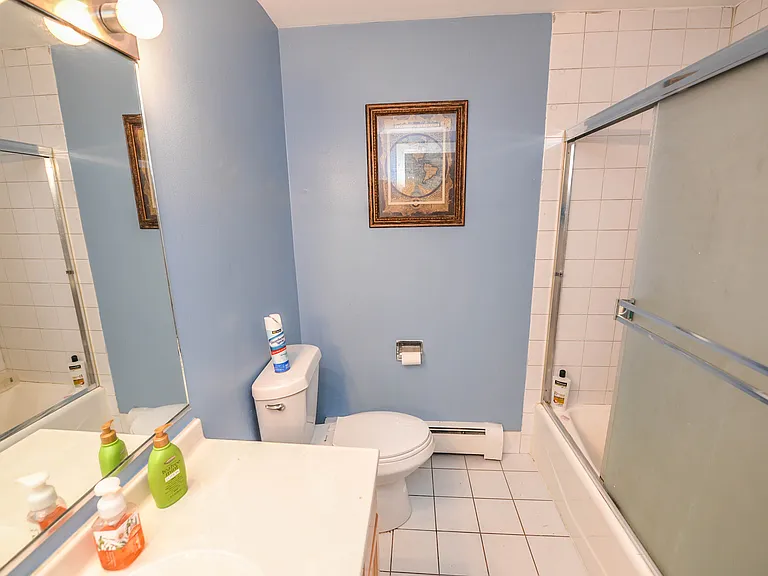 8454 W Catalpa Ave #2 — Photo 15