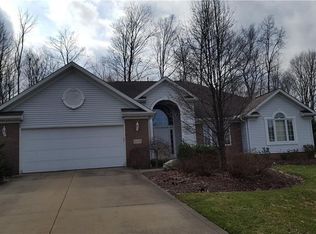 10446 Barchester Dr, Painesville, OH 44077
