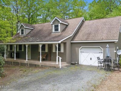2147 Gravel Rd, Cresco, PA, 18325
