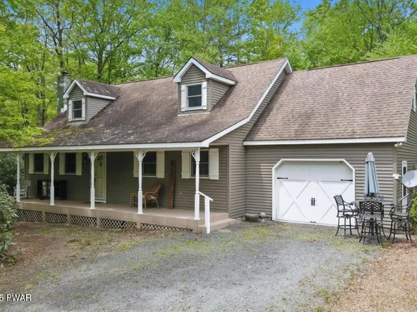 2147 Gravel Rd, Cresco, PA 18325