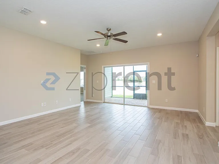 2116 Amberly Dr — Photo 18