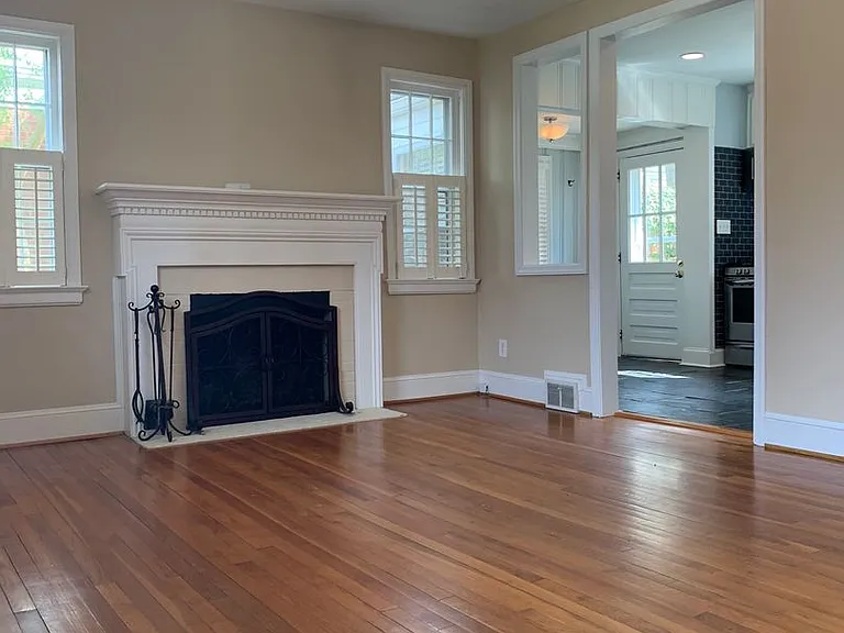 3017 Mayview Rd — Photo 2