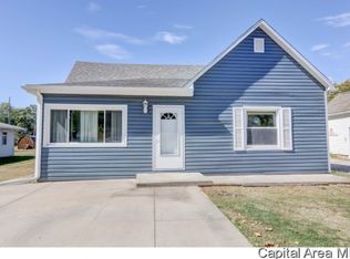 925 N 5th St, Riverton, IL